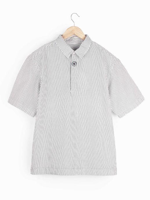 Drop shoulder seersucker shirt